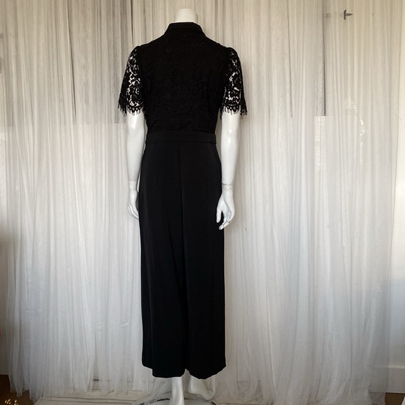 NEW!! Isaac Mizrahi black lace wide leg jumpsuit! Ruffles holiday, event Size 6 - Picture 3 of 17